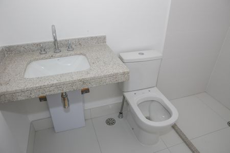 Apartamento à venda com 156m², 3 quartos e 2 vagasBanheiro da Suíte 2