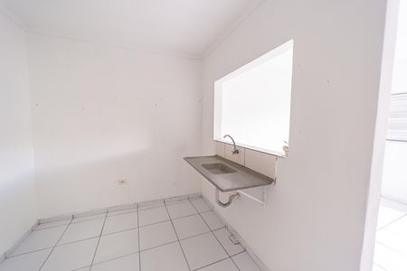 Cozinha de casa para alugar com 1 quarto, 40m² em Jardim Verônia, São Paulo