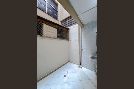Apartamento para alugar com 70m², 1 quarto e sem vagaÁrea de Serviço