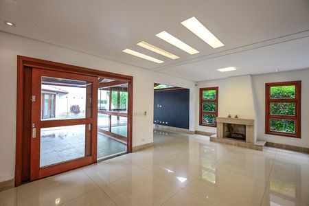 Casa de condomínio para alugar com 375m², 7 quartos e 4 vagasSala