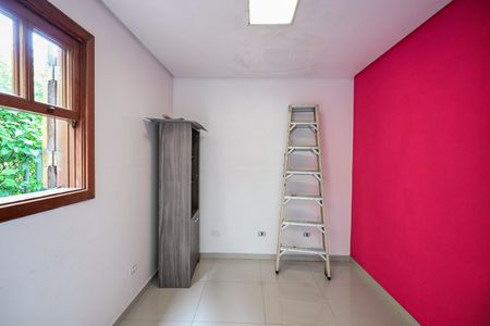 Casa de condomínio para alugar com 375m², 7 quartos e 4 vagasQuarto de Serviço