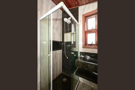 Casa de condomínio para alugar com 375m², 7 quartos e 4 vagasBanheiro 2