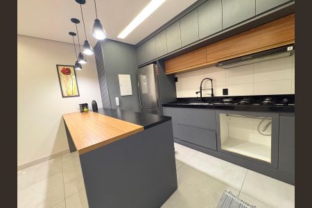 Cozinha de apartamento para alugar com 1 quarto, 65m² em Parque Industrial, São José dos Campos