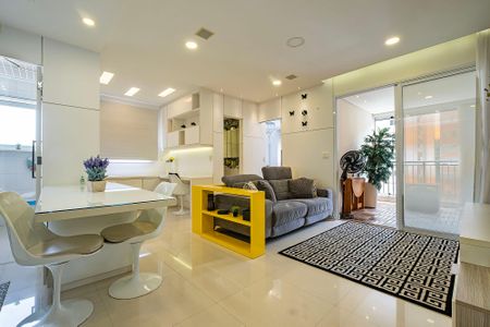 Sala/Cozinha de apartamento à venda com 1 quarto, 60m² em Pinheiros, São Paulo