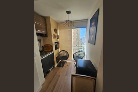 Apartamento para alugar com 3 quartos, 74m² em Jardim Tupanci, Barueri