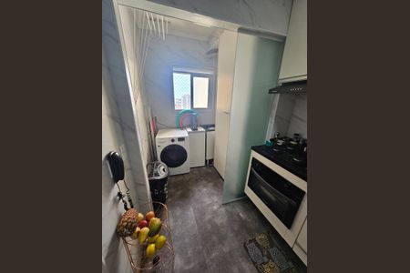 Apartamento para alugar com 3 quartos, 74m² em Jardim Tupanci, Barueri