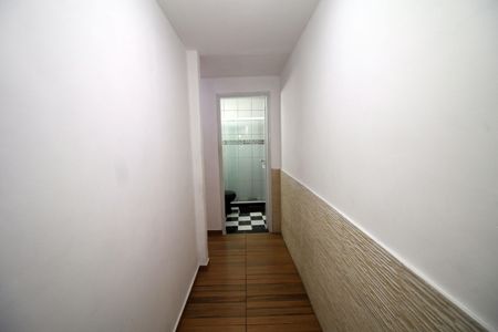 Sala - Corredor de casa para alugar com 2 quartos, 81m² em Irajá, Rio de Janeiro