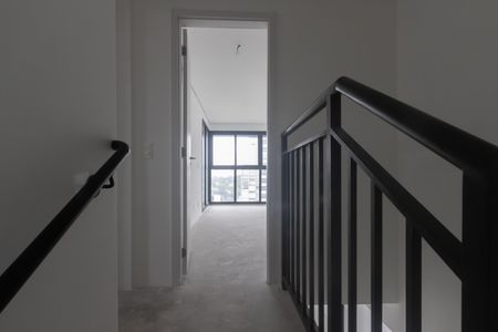 Apartamento à venda com 104m², 2 quartos e 2 vagasEscada