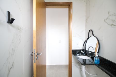 Apartamento para alugar com 38m², 2 quartos e sem vagaBanheiro