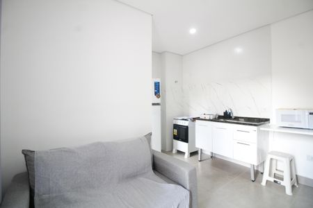 Sala/Cozinha de apartamento para alugar com 2 quartos, 38m² em Vila Invernada, São Paulo