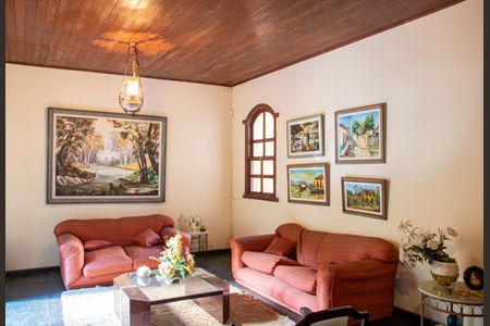 Casa para alugar com 8 quartos, 382m² em Anchieta, Belo Horizonte