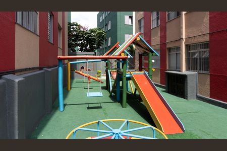 Apartamento à venda com 130m², 3 quartos e 1 vaga Apartamento à venda com 130m², 3 quartos e 1 vagaÁrea comum - Playground