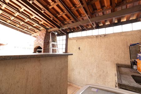 Apartamento à venda com 130m², 3 quartos e 1 vaga Apartamento à venda com 130m², 3 quartos e 1 vagaÁrea de Serviço