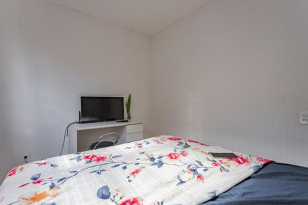 Quarto 1 de apartamento para alugar com 2 quartos, 39m² em Jardim Carvalho, Porto Alegre