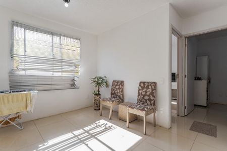 Sala de apartamento para alugar com 2 quartos, 39m² em Jardim Carvalho, Porto Alegre
