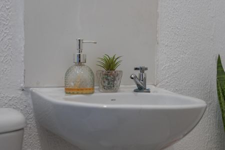 Apartamento para alugar com 39m², 2 quartos e sem vaga Apartamento para alugar com 39m², 2 quartos e sem vagaBanheiro