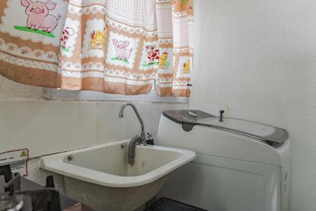 Apartamento para alugar com 39m², 2 quartos e sem vaga Apartamento para alugar com 39m², 2 quartos e sem vagaCozinha e Área de Serviço