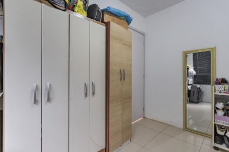 Quarto 2 de apartamento para alugar com 2 quartos, 39m² em Jardim Carvalho, Porto Alegre