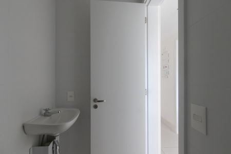 Apartamento à venda com 153m², 3 quartos e 2 vagas Apartamento à venda com 153m², 3 quartos e 2 vagasBanheiro de serviço