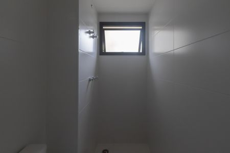 Apartamento à venda com 153m², 3 quartos e 2 vagas Apartamento à venda com 153m², 3 quartos e 2 vagasBanheiro da Suíte 1