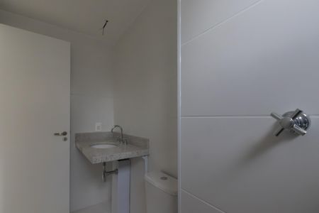 Apartamento à venda com 153m², 3 quartos e 2 vagas Apartamento à venda com 153m², 3 quartos e 2 vagasBanheiro da Suíte 1