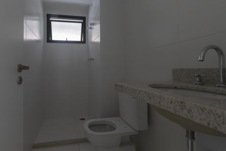 Apartamento à venda com 153m², 3 quartos e 2 vagas Apartamento à venda com 153m², 3 quartos e 2 vagasBanheiro da Suíte 2