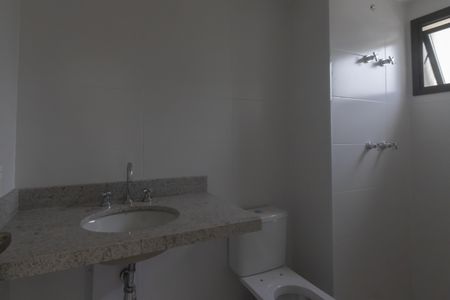 Apartamento à venda com 153m², 3 quartos e 2 vagas Apartamento à venda com 153m², 3 quartos e 2 vagasBanheiro da Suíte 1