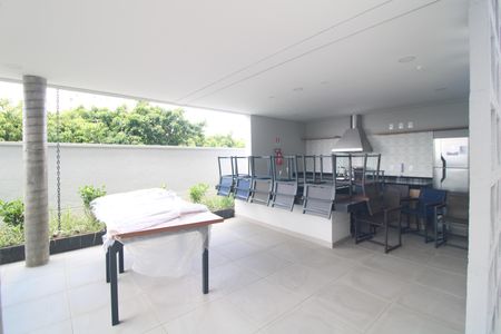 Apartamento para alugar com 47m², 2 quartos e 1 vagaÁrea comum - Churrasqueira