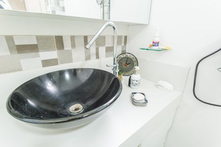 Apartamento à venda com 99m², 3 quartos e 1 vagaBanheiro da Suíte