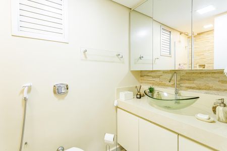 Apartamento à venda com 99m², 3 quartos e 1 vagaBanheiro Social