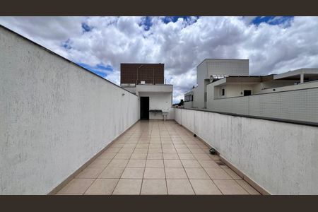 Apartamento à venda com 130m², 3 quartos e 4 vagasTerraço