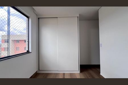 Apartamento à venda com 130m², 3 quartos e 4 vagasquarto 