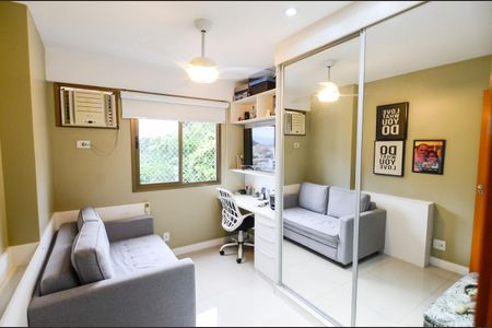 Apartamento à venda com 89m², 3 quartos e 2 vagasQuarto 2