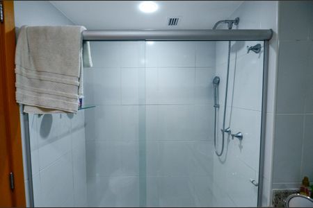 Apartamento à venda com 89m², 3 quartos e 2 vagasBanheiro Social