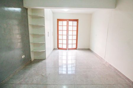Casa para alugar com 120m², 2 quartos e 2 vagasSuíte