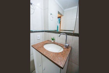 Casa para alugar com 120m², 2 quartos e 2 vagasBanheiro