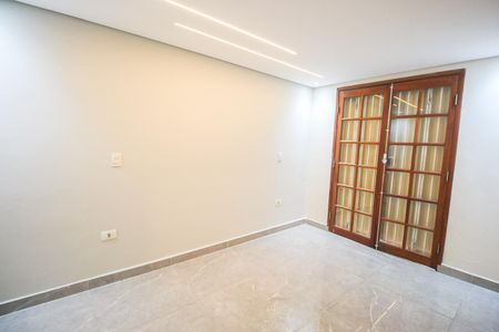 Casa para alugar com 120m², 2 quartos e 2 vagasQuarto