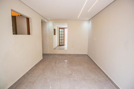 Quarto de casa para alugar com 2 quartos, 120m² em Campo Limpo, São Paulo