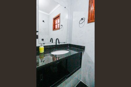 Casa para alugar com 120m², 2 quartos e 2 vagasBanheiro da Suíte