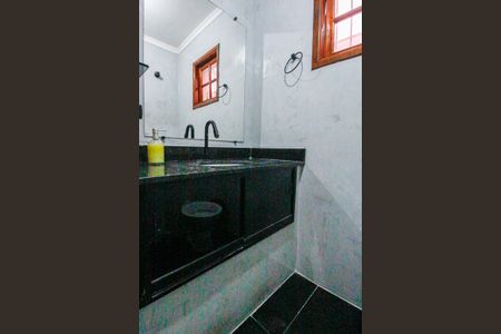 Casa para alugar com 120m², 2 quartos e 2 vagasBanheiro da Suíte