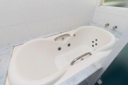 Casa para alugar com 230m², 3 quartos e 5 vagasBanheiro da Suíte 3