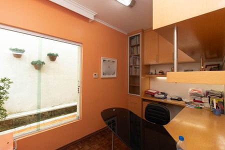 Casa para alugar com 230m², 3 quartos e 5 vagasEscritório