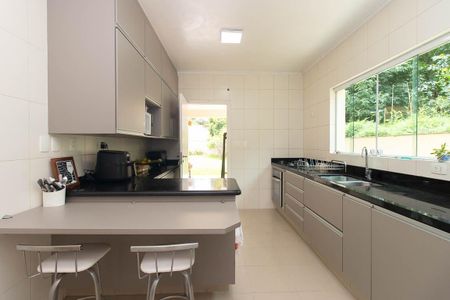 Casa para alugar com 230m², 3 quartos e 5 vagasCozinha