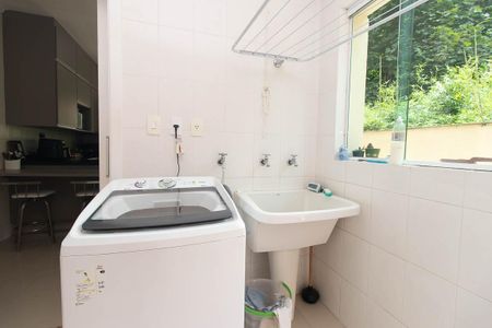 Casa para alugar com 230m², 3 quartos e 5 vagasÁrea de Serviço