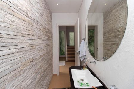 Casa para alugar com 230m², 3 quartos e 5 vagasLavabo