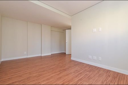 Apartamento à venda com 67m², 2 quartos e 2 vagas Apartamento à venda com 67m², 2 quartos e 2 vagasSuite