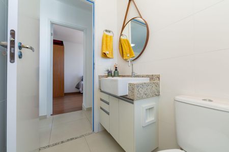 Apartamento para alugar com 60m², 2 quartos e 2 vagasBANHEIRO1