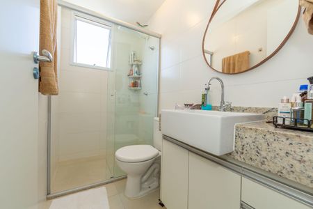 Apartamento para alugar com 60m², 2 quartos e 2 vagasBANHEIRO2