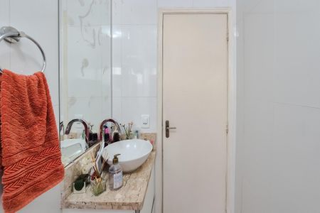 Apartamento à venda com 60m², 2 quartos e 2 vagasBanheiro Social