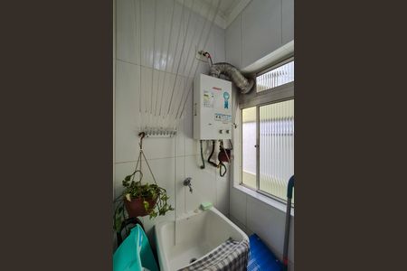 Apartamento à venda com 60m², 2 quartos e 2 vagasCozinha e Área de Serviço